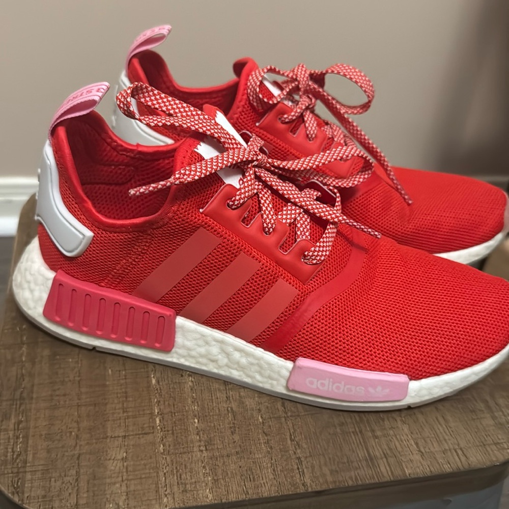 Adidas NMDR1 Valentine shoe!!❤️❤️